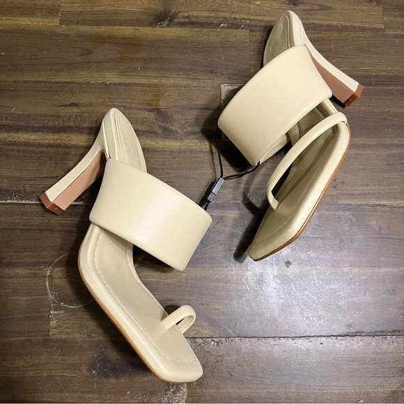 Zara Asymmetrical Toe Strap Heels - Picture 4 of 11